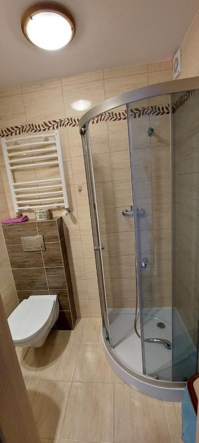 Hybryda Hotell Łeba Exteriör bild